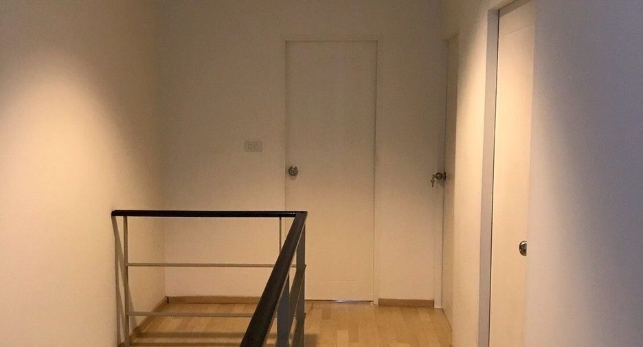 Reihenhaus zum Kauf und zur Miete mit 3 Zimmer in Suan Luang, Bangkok