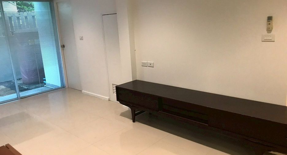 Reihenhaus zum Kauf und zur Miete mit 3 Zimmer in Suan Luang, Bangkok