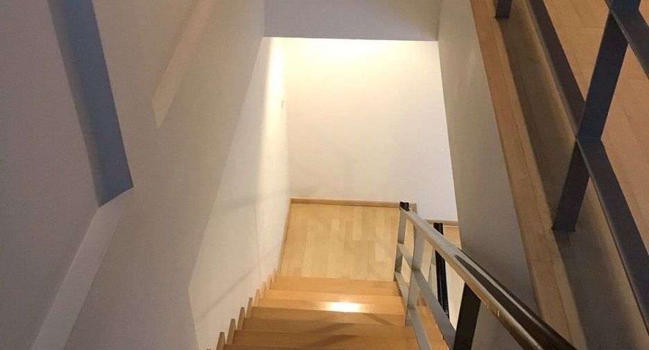 Reihenhaus zum Kauf und zur Miete mit 3 Zimmer in Suan Luang, Bangkok