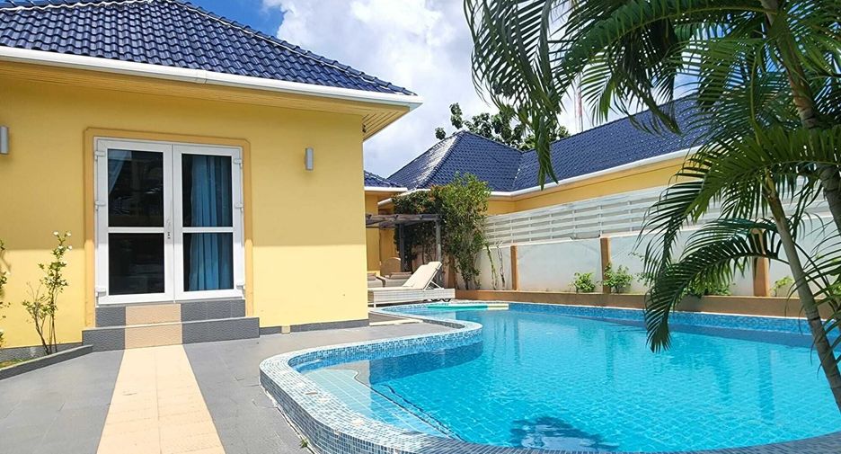 For rent 3 bedrooms villa in Mueang Phuket, Phuket