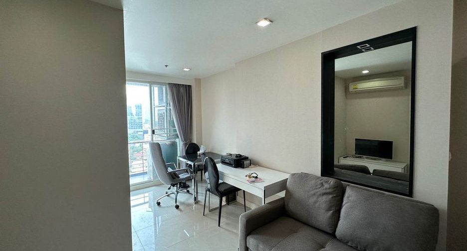 For rent 1 bed condo in Bang Rak, Bangkok