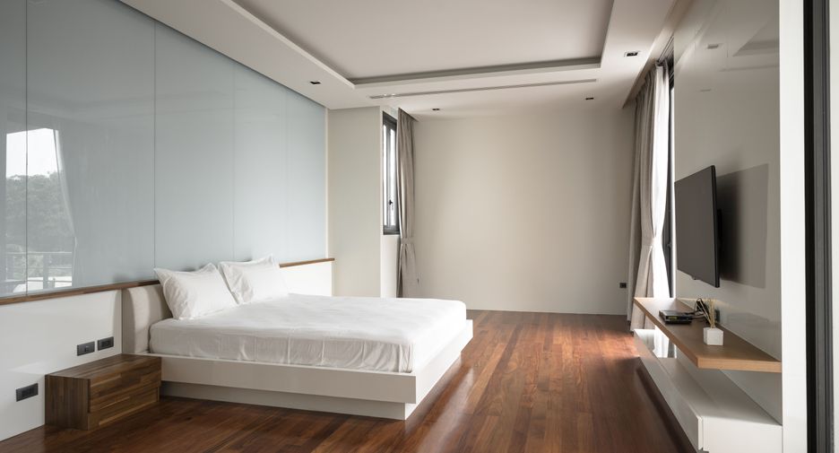 À vendre et à louer 4 chambres villa à Watthana, Bangkok