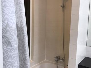 Wohnung zur Miete mit 1 Zimmer in Huai Khwang, Bangkok