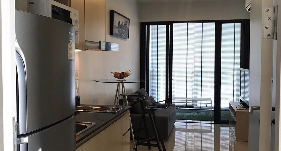 À louer 1 chambre condo à Huai Khwang, Bangkok