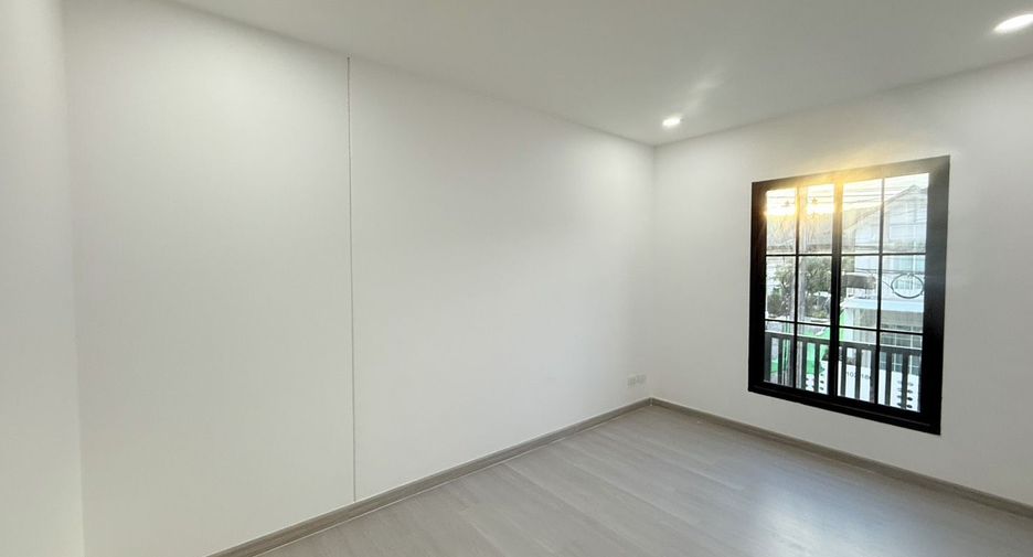 For sale 3 bedrooms townhouse in Mueang Phuket, Phuket