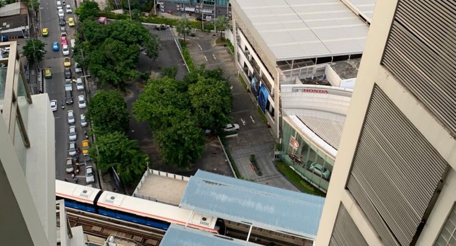 For rent studio condo in Khlong Toei, Bangkok