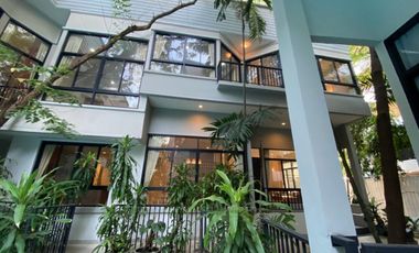 Villa en alquiler de 4 habitaciones en Khlong Toei, Bangkok