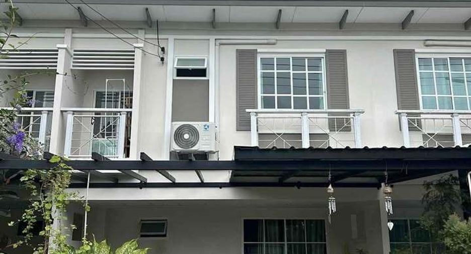 For rent 3 bedrooms townhouse in Thalang, Phuket