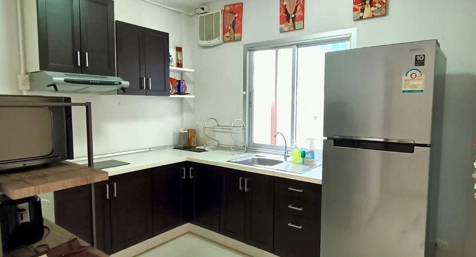 For rent 3 bedrooms townhouse in Thalang, Phuket
