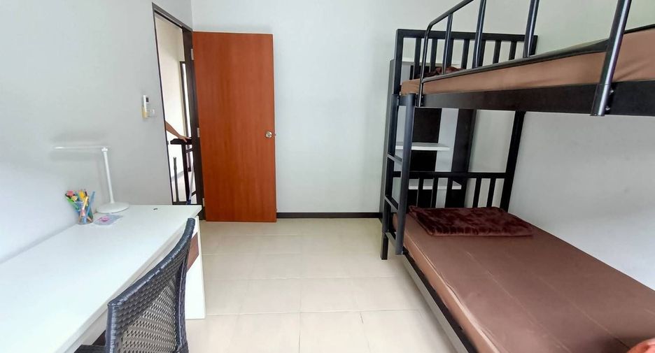 For rent 3 bedrooms townhouse in Thalang, Phuket
