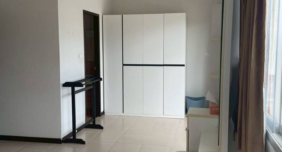 For rent 3 bedrooms townhouse in Thalang, Phuket