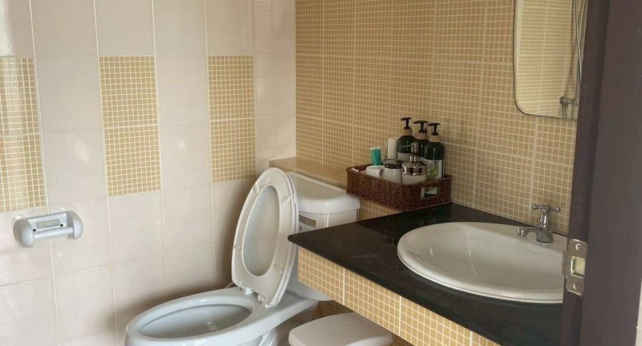 For rent 3 bedrooms townhouse in Thalang, Phuket