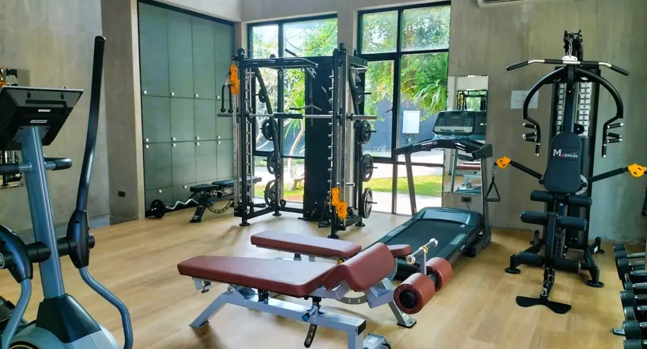 Villa zur Miete und zum Kauf mit 4 Zimmer in Thalang, Phuket