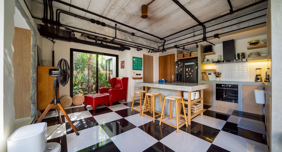 Villa zur Miete und zum Kauf mit 4 Zimmer in Thalang, Phuket