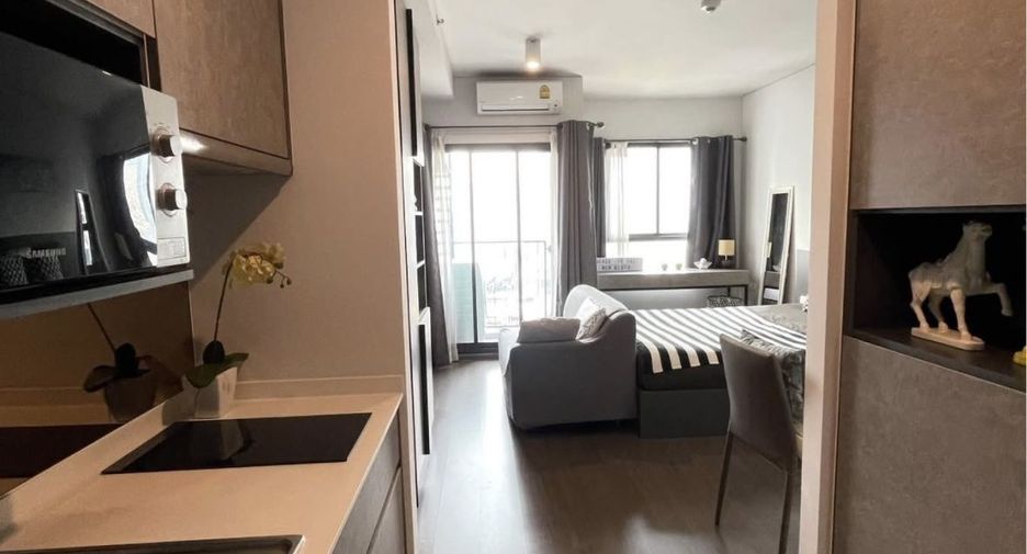 For rent studio condo in Phaya Thai, Bangkok