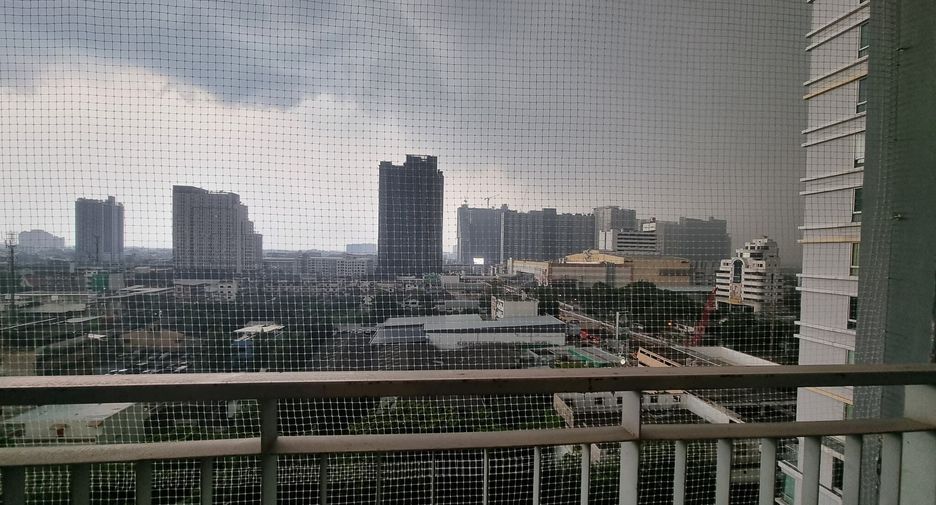 For sale and for rent 2 bedrooms condo in Thon Buri, Bangkok