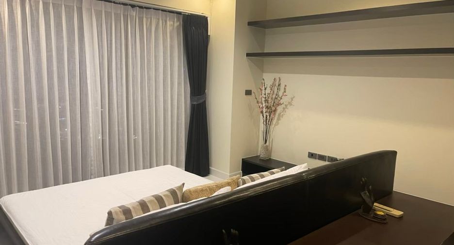 For sale 1 bed condo in Bang Rak, Bangkok