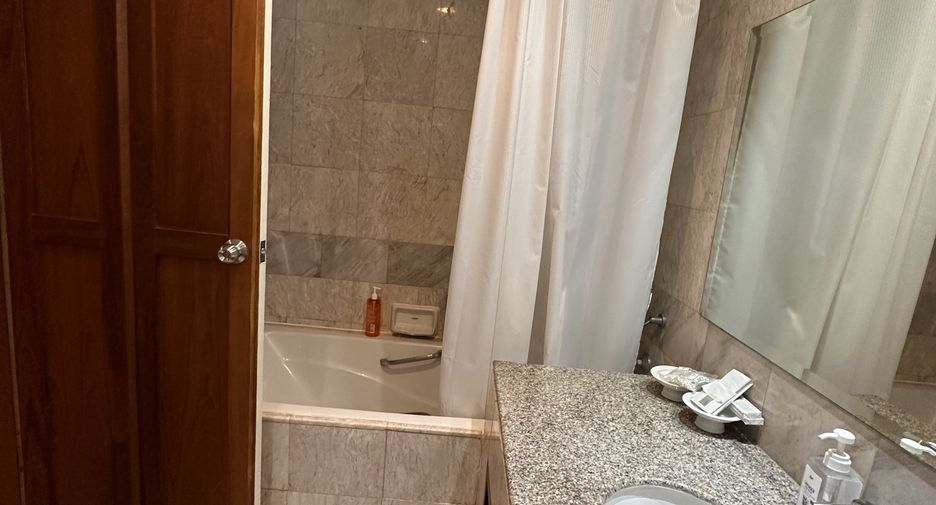 À vendre 1 chambre condo à Khlong Toei, Bangkok
