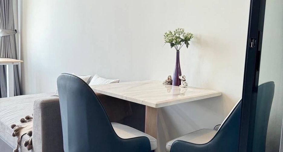 For rent 1 bed condo in Bang Rak, Bangkok