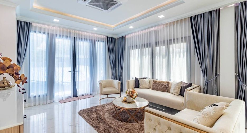 À vendre et à louer 4 chambres villa à Mueang Phuket, Phuket