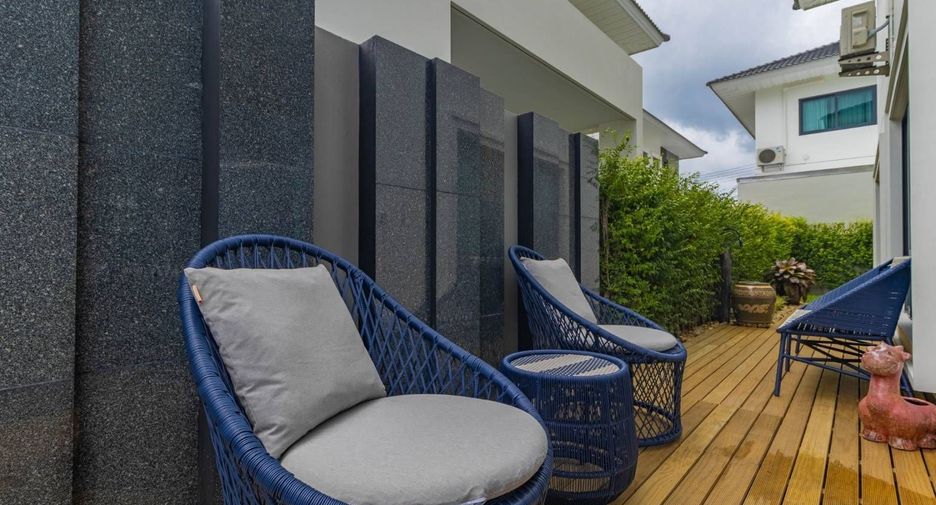 À vendre et à louer 4 chambres villa à Mueang Phuket, Phuket