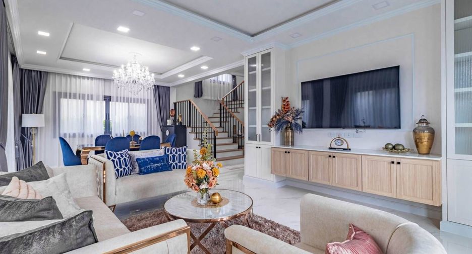 À vendre et à louer 4 chambres villa à Mueang Phuket, Phuket