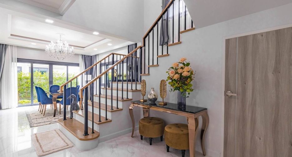 À vendre et à louer 4 chambres villa à Mueang Phuket, Phuket