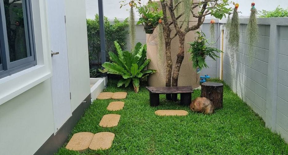 À vendre et à louer 4 chambres villa à Mueang Phuket, Phuket