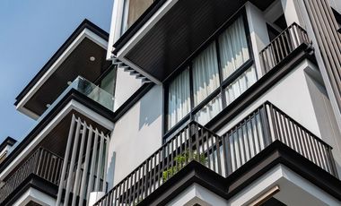 For sale 2 bedrooms townhouse in Suan Luang, Bangkok