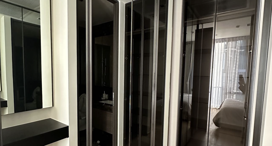 For rent 1 bed condo in Pathum Wan, Bangkok