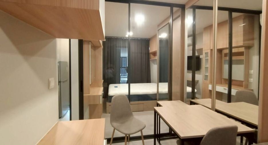 For sale 1 bed condo in Phra Khanong, Bangkok