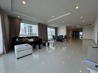 For sale and for rent 4 bedrooms condo in Yan Nawa, Bangkok