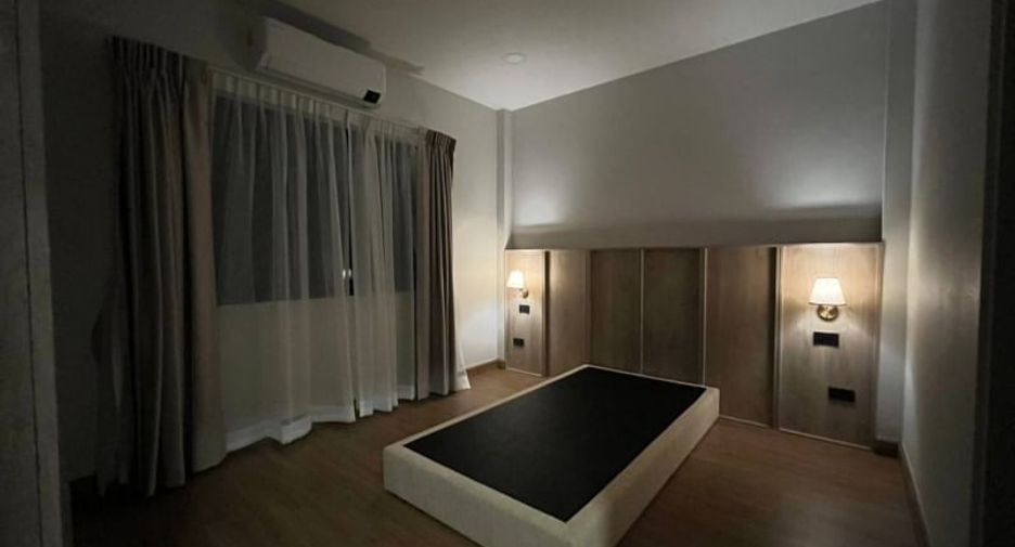 For rent 4 bedrooms house in Bang Phli, Samut Prakan