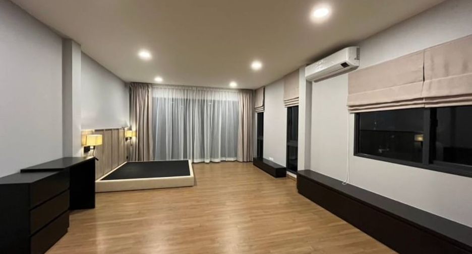 For rent 4 bedrooms house in Bang Phli, Samut Prakan