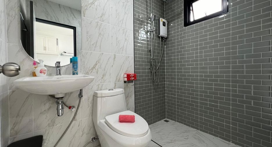 For rent 2 bedrooms townhouse in Thalang, Phuket