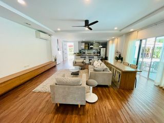 ให้เช่า 5 ห้องนอน วิลล่า ใน เมืองภูเก็ต, ภูเก็ต