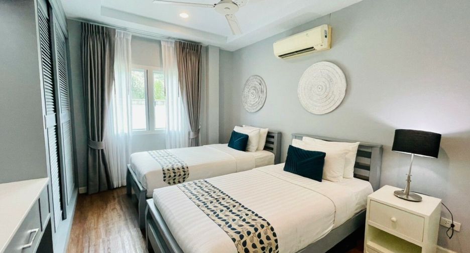 À louer 5 chambres villa à Mueang Phuket, Phuket