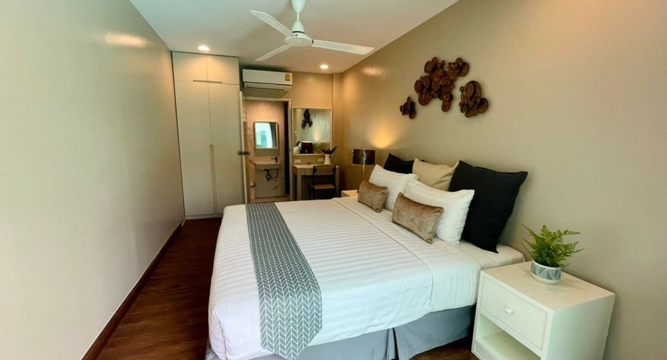 À louer 5 chambres villa à Mueang Phuket, Phuket