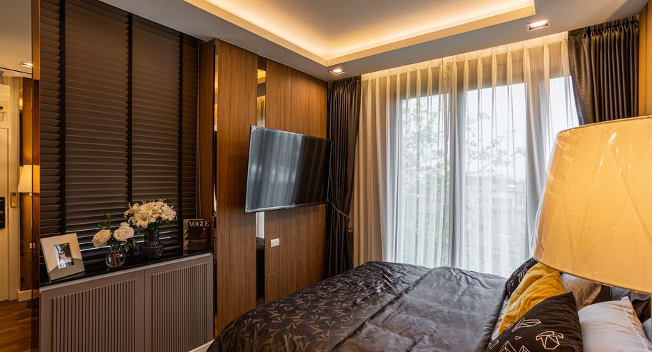 For sale 2 bedrooms condo in Lat Phrao, Bangkok