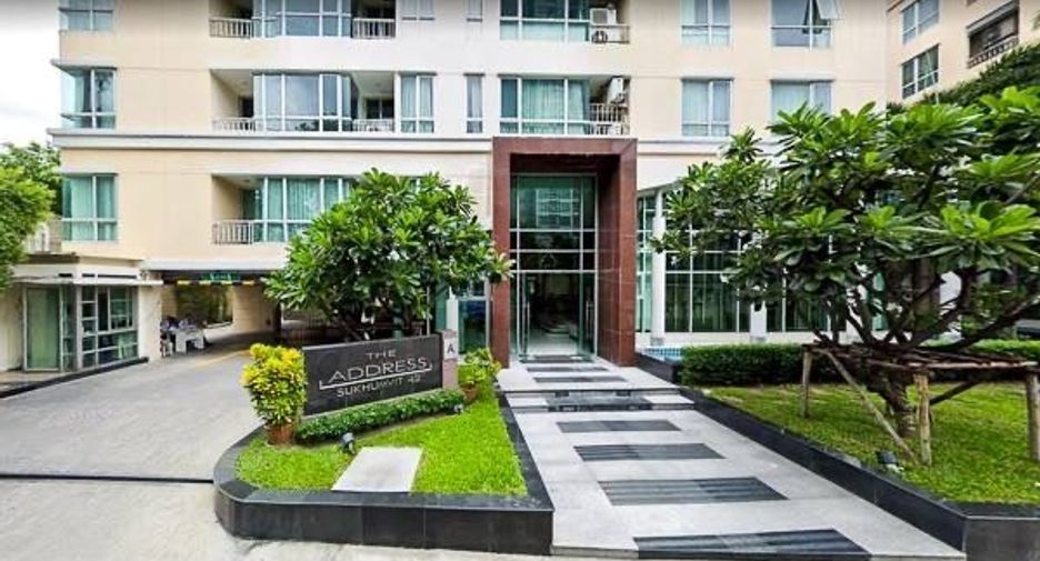 For rent 1 bed condo in Khlong Toei, Bangkok