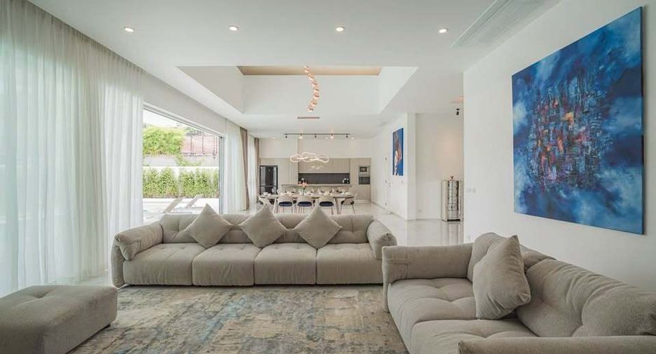 À vendre et à louer 5 chambres villa à Mueang Phuket, Phuket