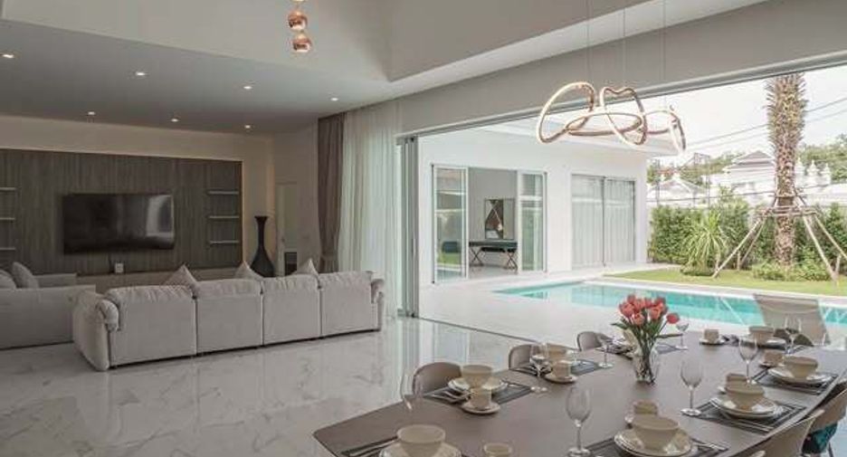 À vendre et à louer 5 chambres villa à Mueang Phuket, Phuket