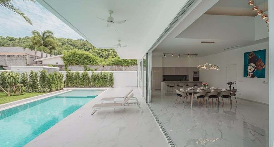 À vendre et à louer 5 chambres villa à Mueang Phuket, Phuket