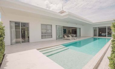 Villa zum Kauf und zur Miete mit 5 Zimmer in Mueang Phuket, Phuket