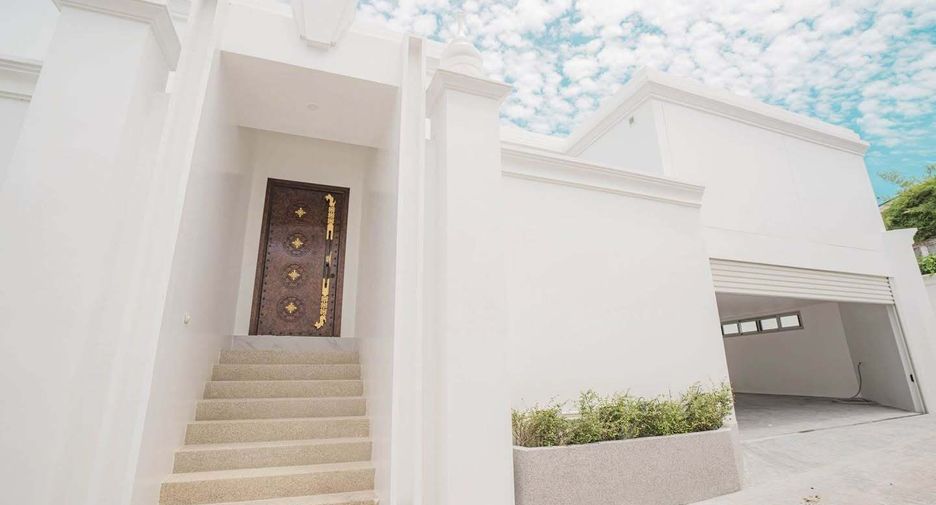 À vendre et à louer 5 chambres villa à Mueang Phuket, Phuket