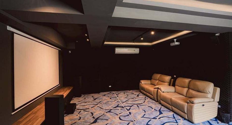 À vendre et à louer 5 chambres villa à Mueang Phuket, Phuket