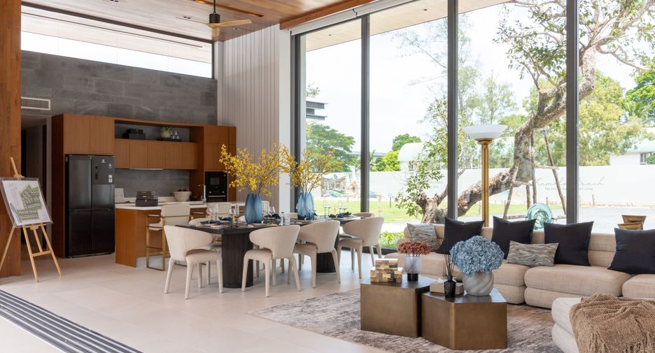 For sale 4 bedrooms villa in Kathu, Phuket