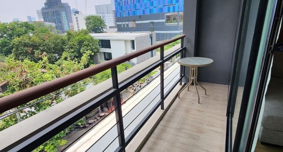 À louer 1 chambre condo à Khlong Toei, Bangkok