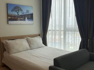 Condo en alquiler de estudio en Huai Khwang, Bangkok
