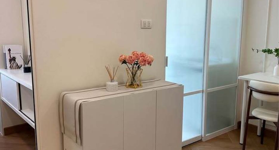 For sale 1 Beds condo in Huai Khwang, Bangkok